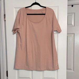 Women’s Scoop Neck Short Sleeve Tee - Dusty Rose